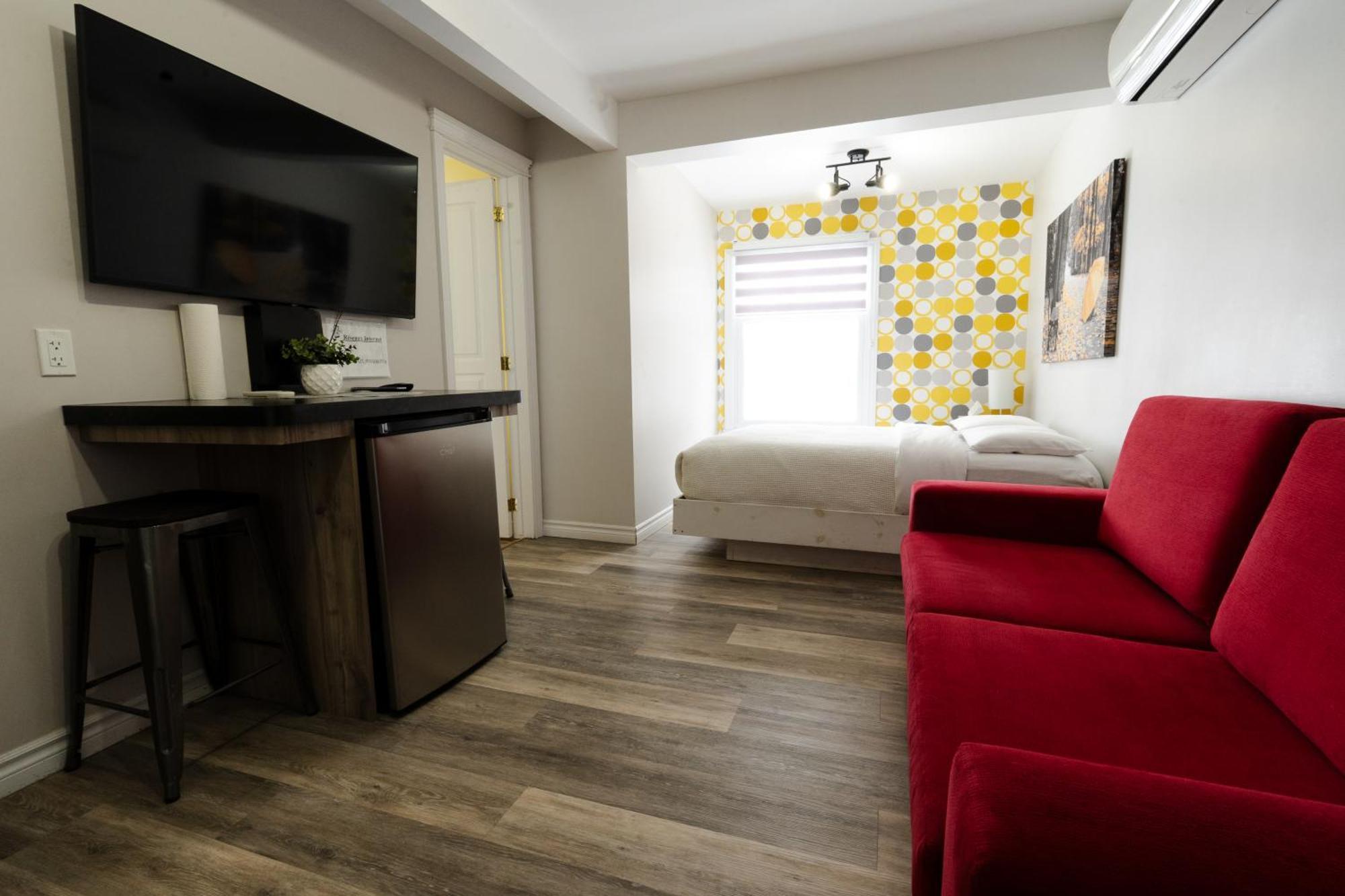 Hotel Les Quatre Bonheurs Amqui Eksteriør bilde